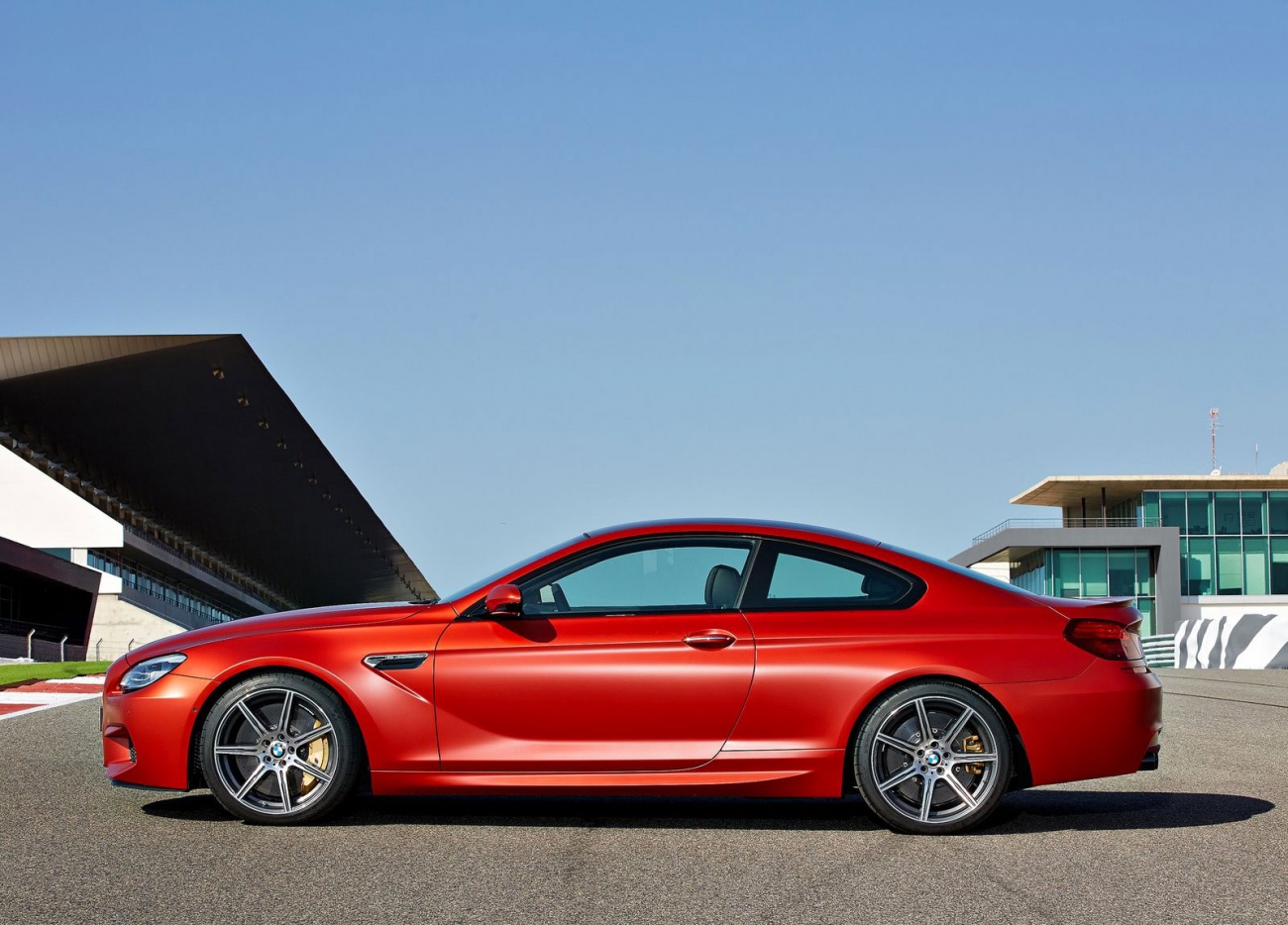 2015_BMW-M6-Coupe_06