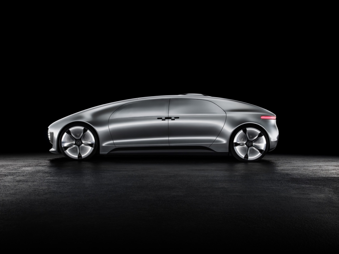 mercedes-benz-concept-F015-luxury-in-motion-07