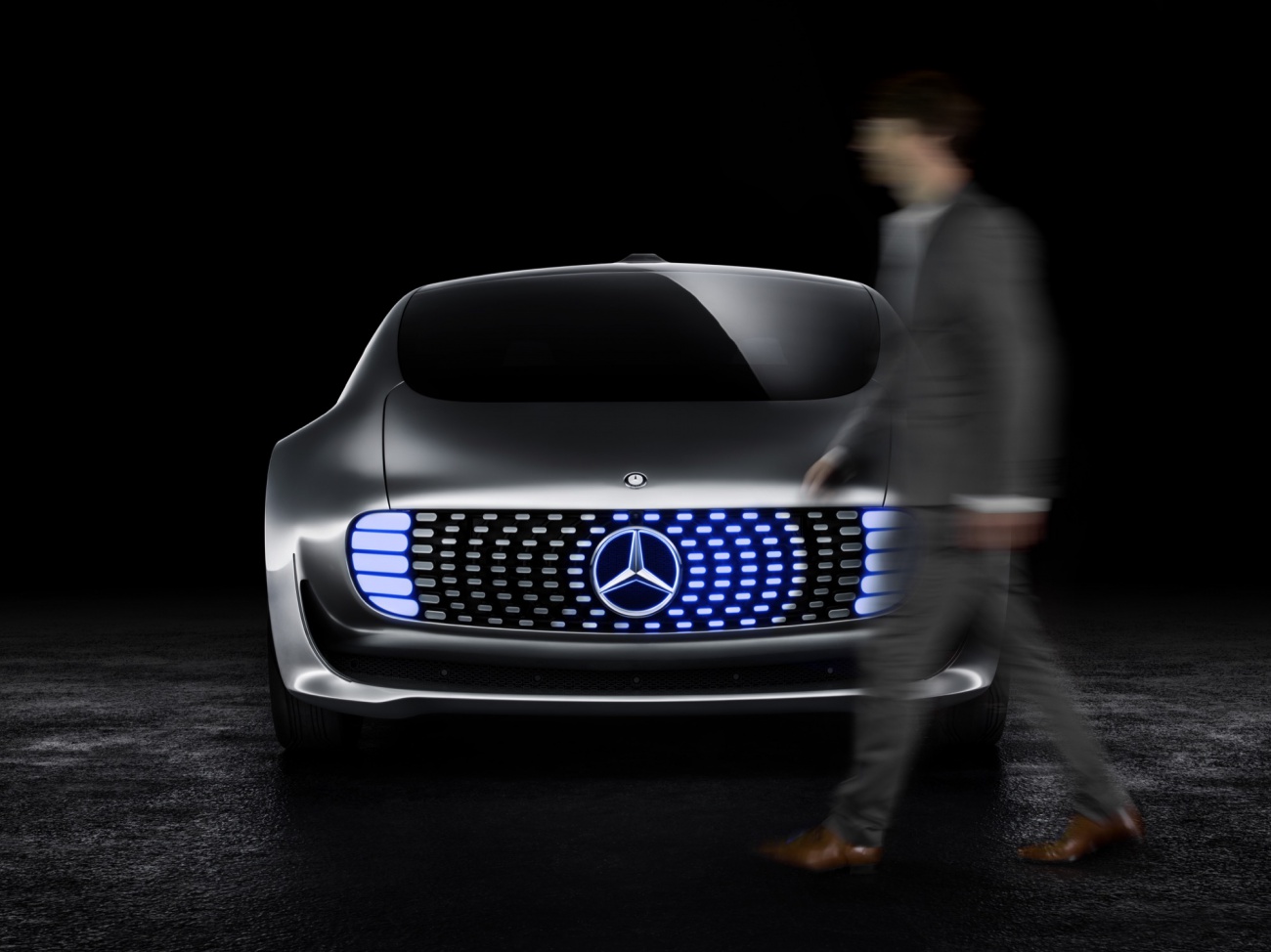 mercedes-benz-concept-F015-luxury-in-motion-12