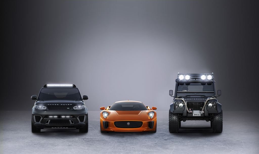 jlr_spectre_partnership_image_090215_LowRes