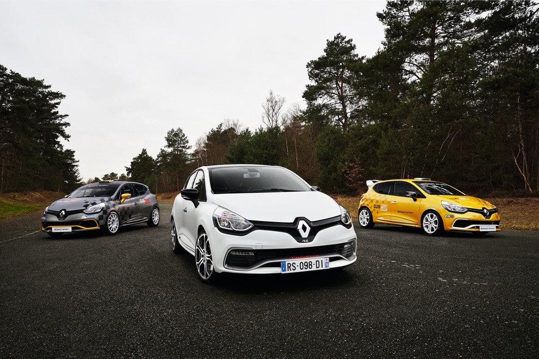 Renault-Clio-RS-Trophy-220-12
