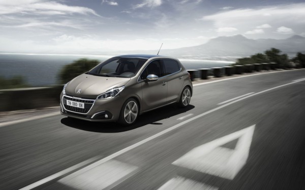 dynamique-peugeot-208-icegrey