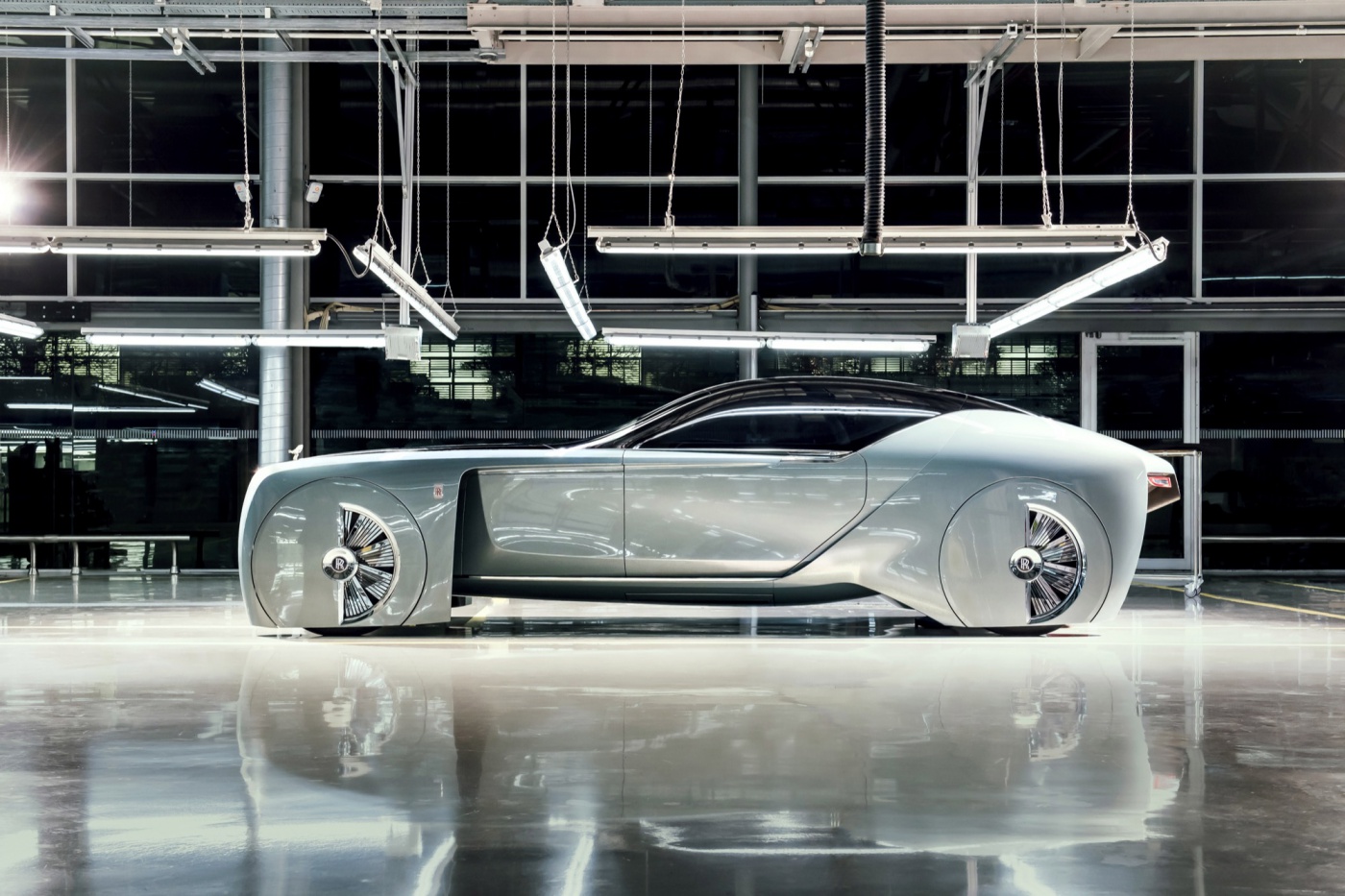 Rolls-Royce VISION NEXT 100 - 10