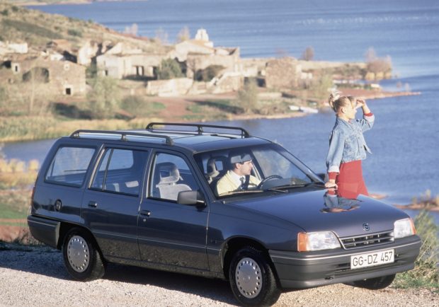 Opel-Kadett-E-Caravan-1984