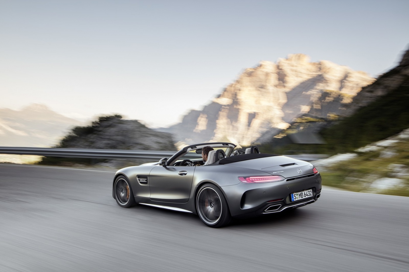 amg-gt-roadster-09