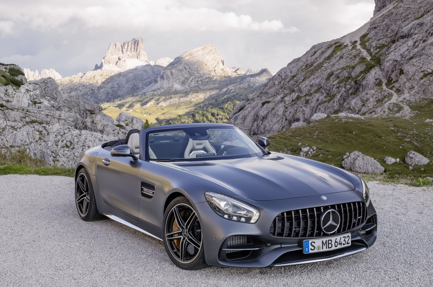 amg-gt-roadster-10