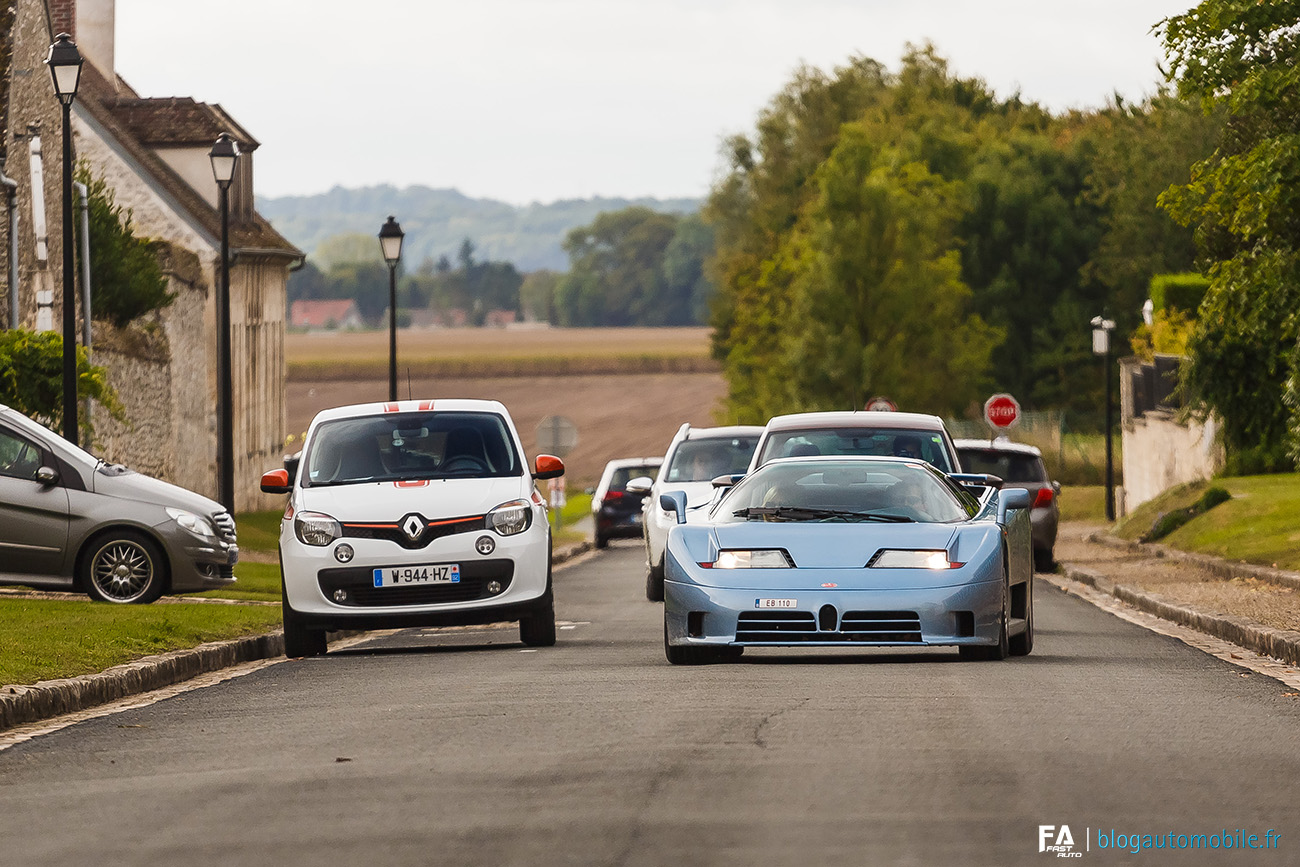 Twingo - GT EDC - Bugatti EB110 - Photo