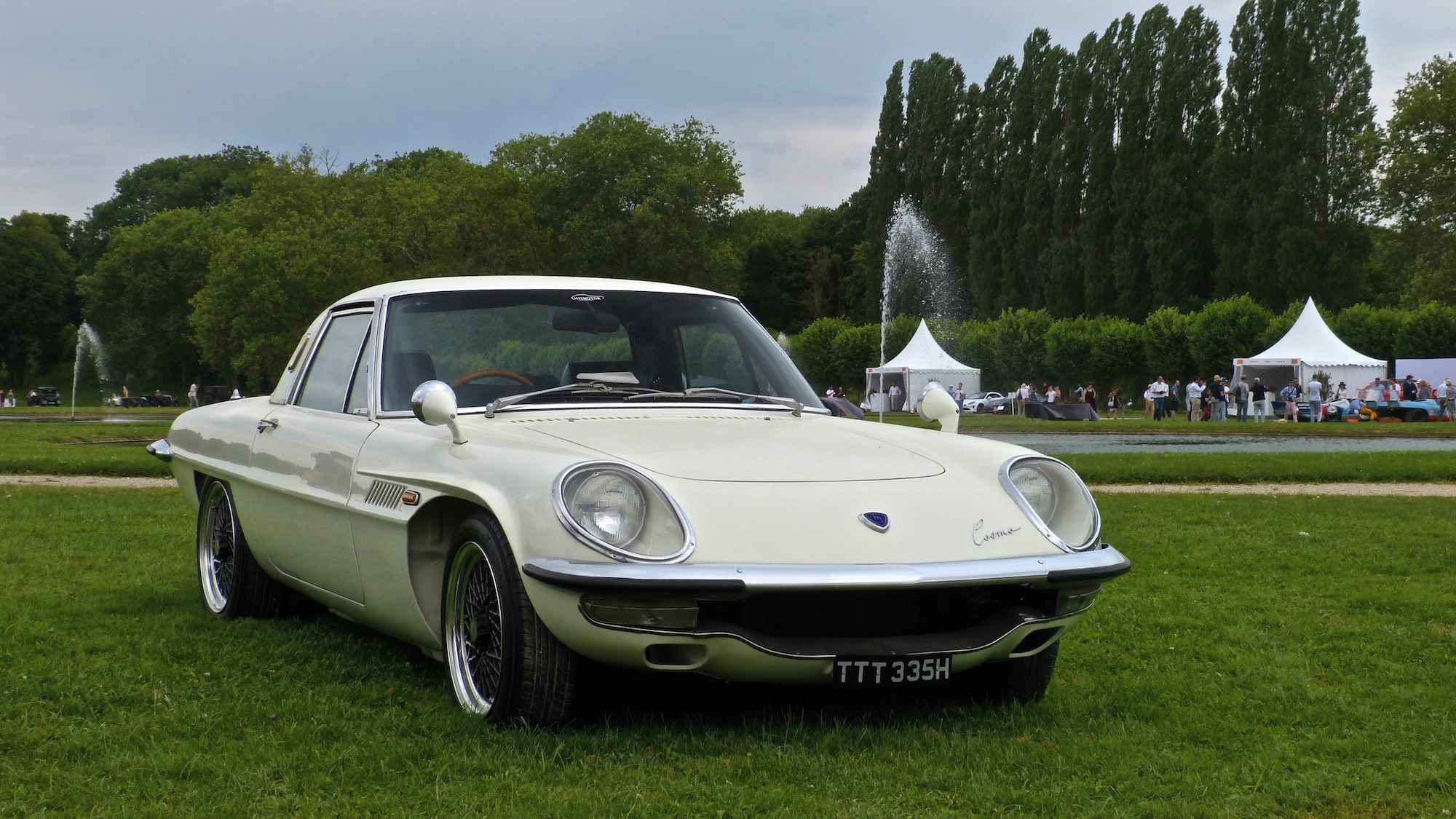 Mazda Cosmo 110 Sport 1967, ici au concours d'Élégance "Chantilly Arts & Élégance" édition 2019