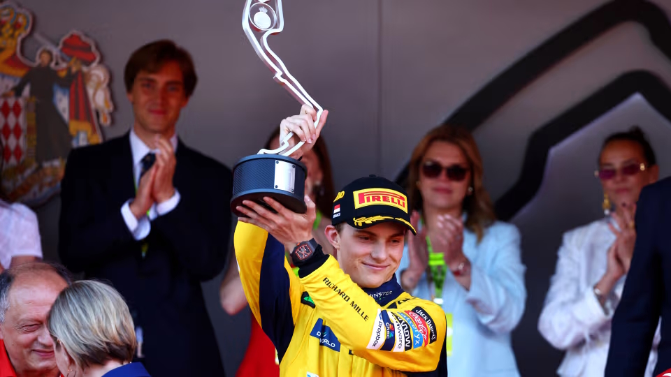 L'accrochage du premier virage n'a pas empêché Piastri de monter sur son premier podium de la saison à Monaco...