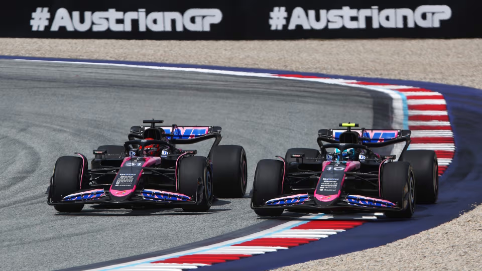 Quelques jours après sa reconduction chez Alpine, Pierre Gasly a pris le meilleur en course sur Esteban Ocon